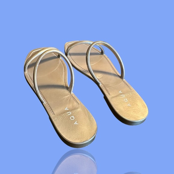 NWT Aqua Silver Metallic Slip-On Jelly Sandals in “Prata Metalized” Size 8 - Picture 4 of 13